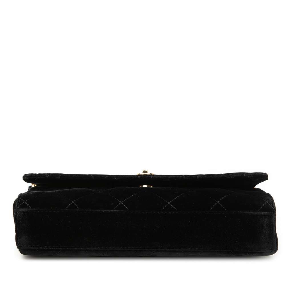 Chanel CC Quilted Velvet Chain Shoulder Bag Black Velvet Good condition - Inside View