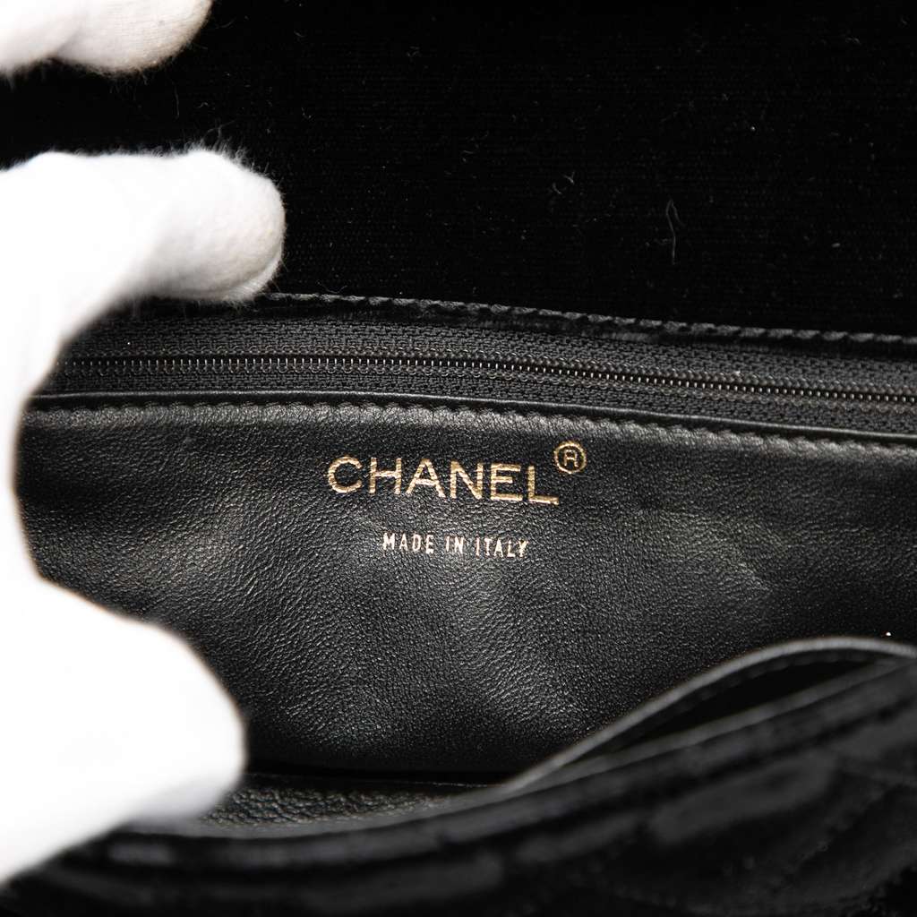 Chanel CC Quilted Velvet Chain Shoulder Bag Black Velvet Good condition - Box View