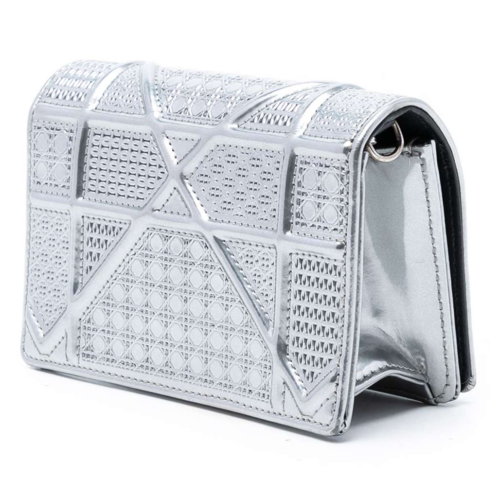 Dior Baby Metallic Patent Microcannage Diorama Flap Silver Leather Good condition - Back View