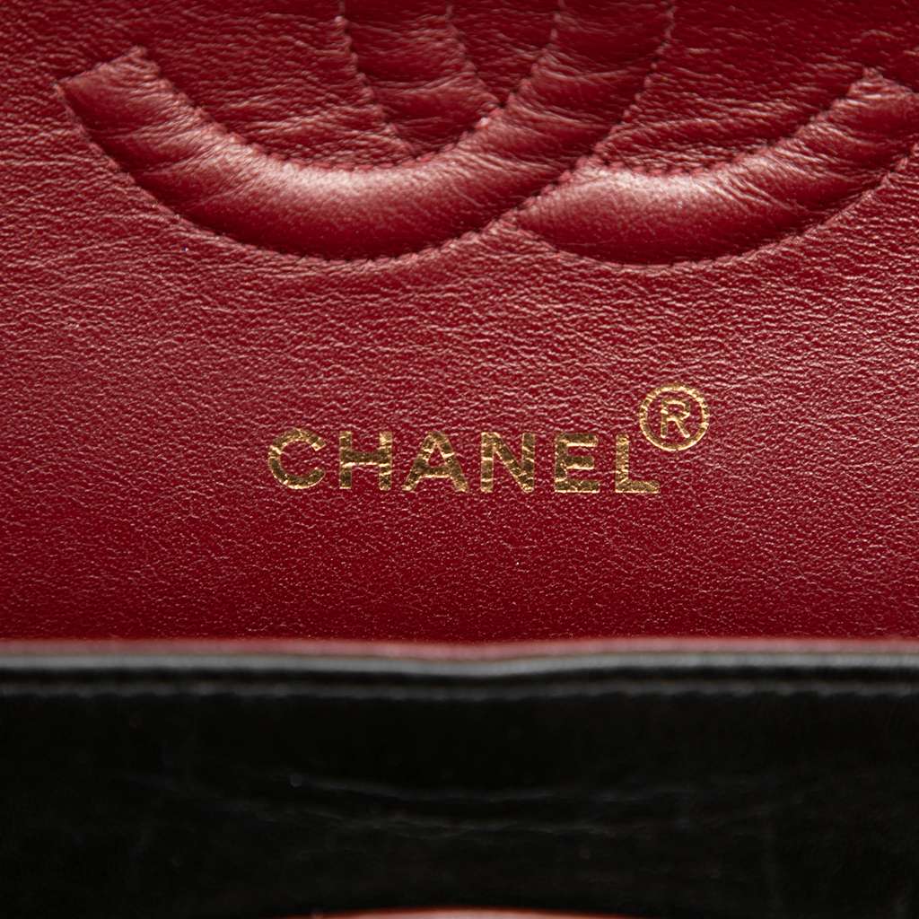 Chanel Medium Classic Lambskin Double Flap Black Leather Good condition - Box View