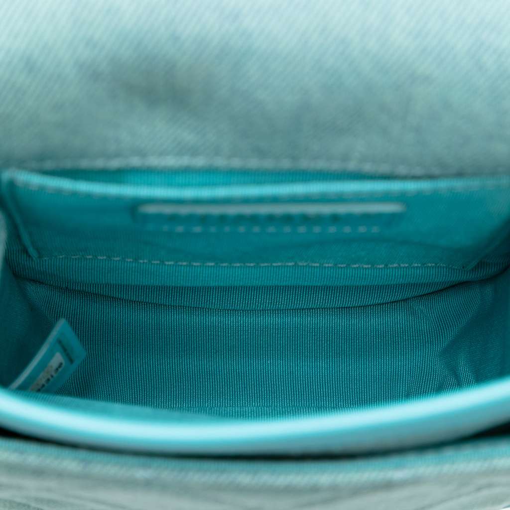 Chanel Mini CC Quilted Denim Crossbody Blue Denim Good condition - Model View