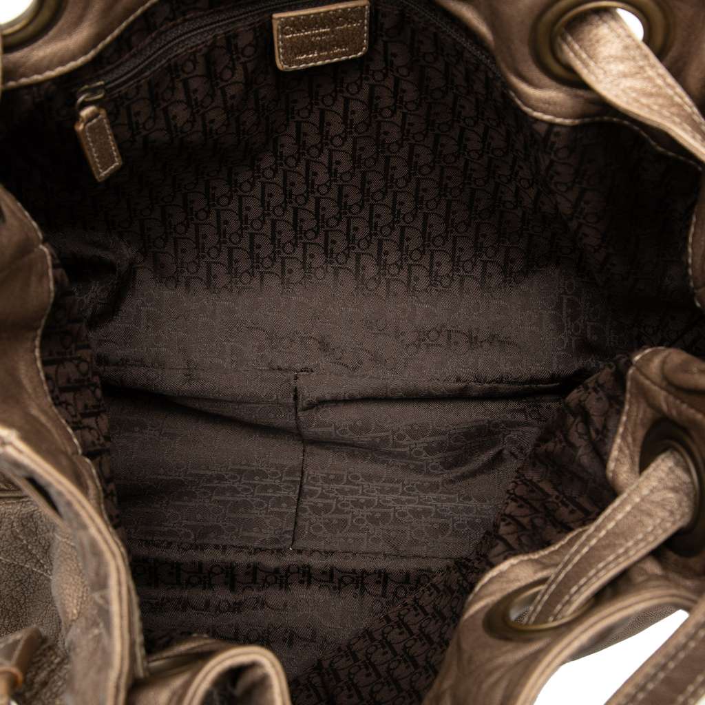 Dior Lambskin Cannage Drawstring Hobo Brown Leather Good condition - Model View