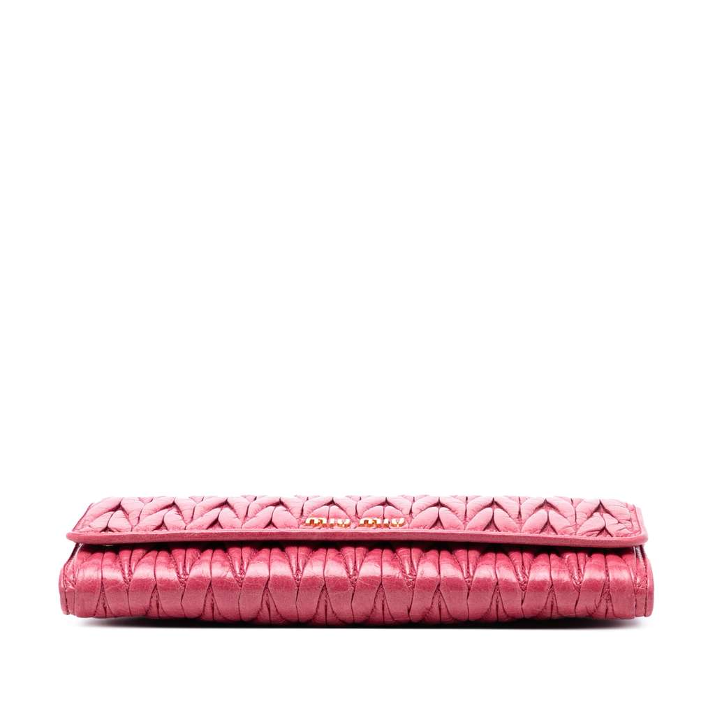 Miu Miu Matelasse Lambskin Wallet On Chain Pink Leather Good condition - Inside View