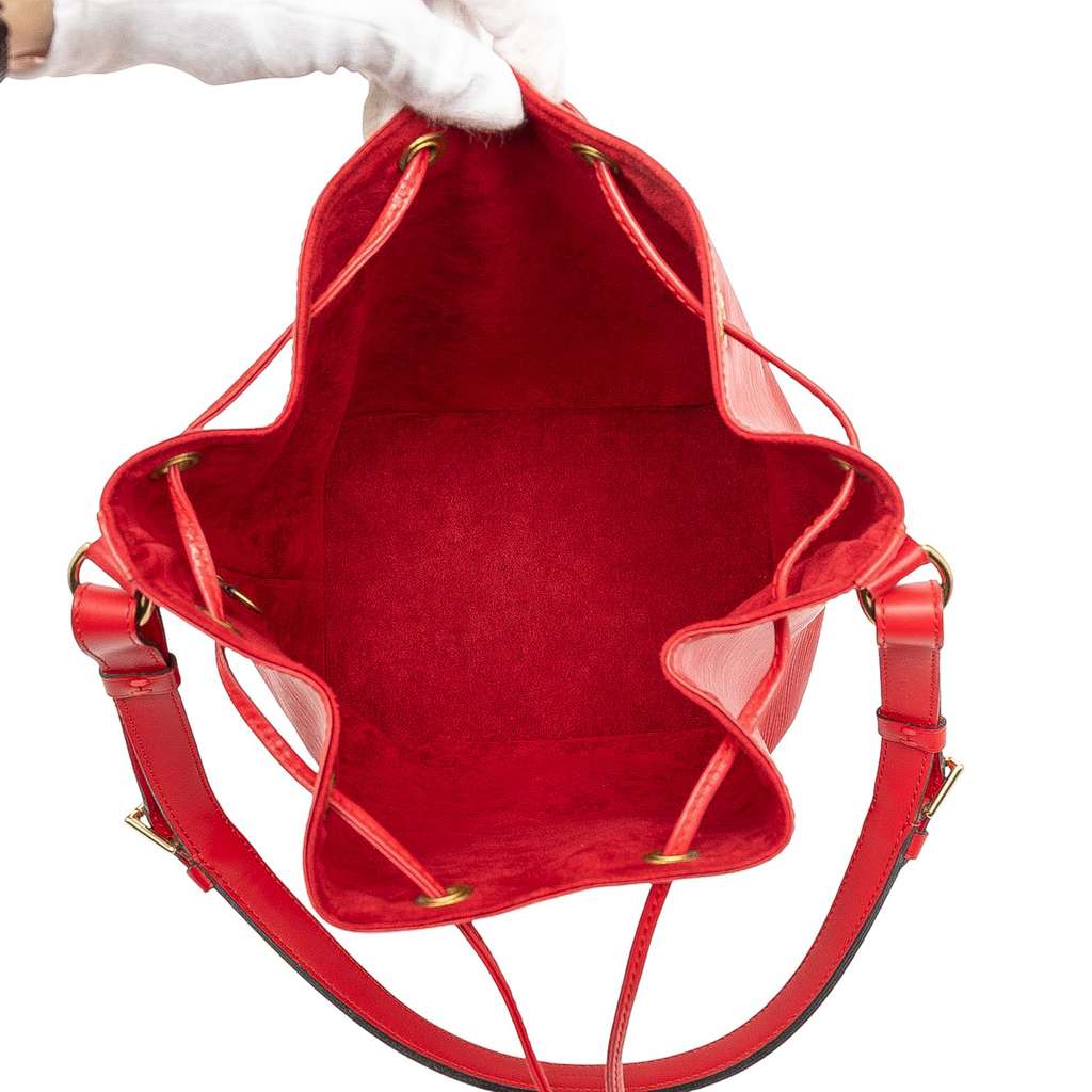 Louis Vuitton Epi Petit Noe Red Leather Good condition - Model View