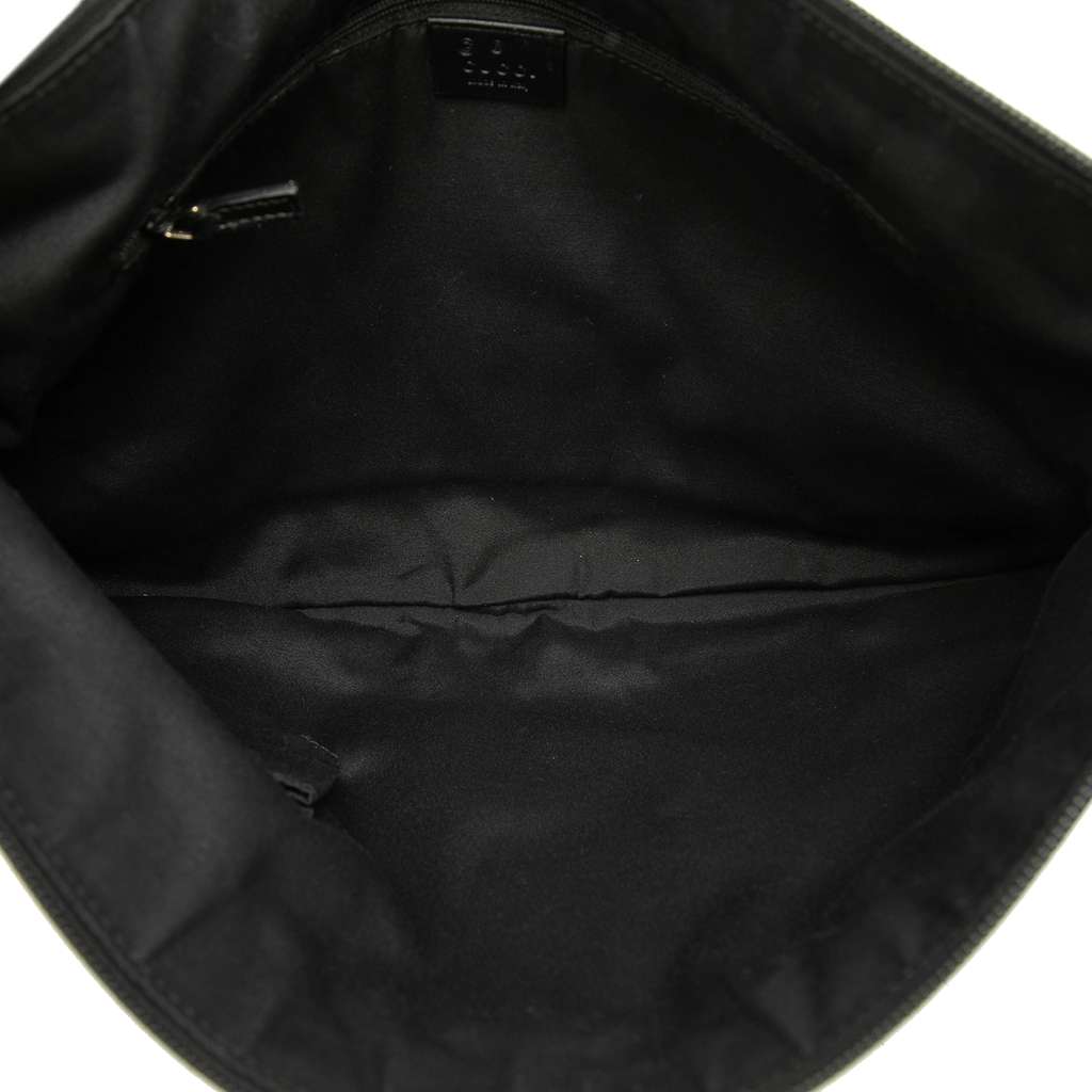 Gucci Canvas Crossbody Black Canvas Good condition - Model View