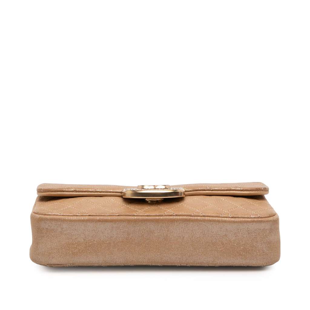 Chanel Small Quilted Iridescent Lambskin Pearl CC Crystal Flap Gold Leather Good condition - Inside View