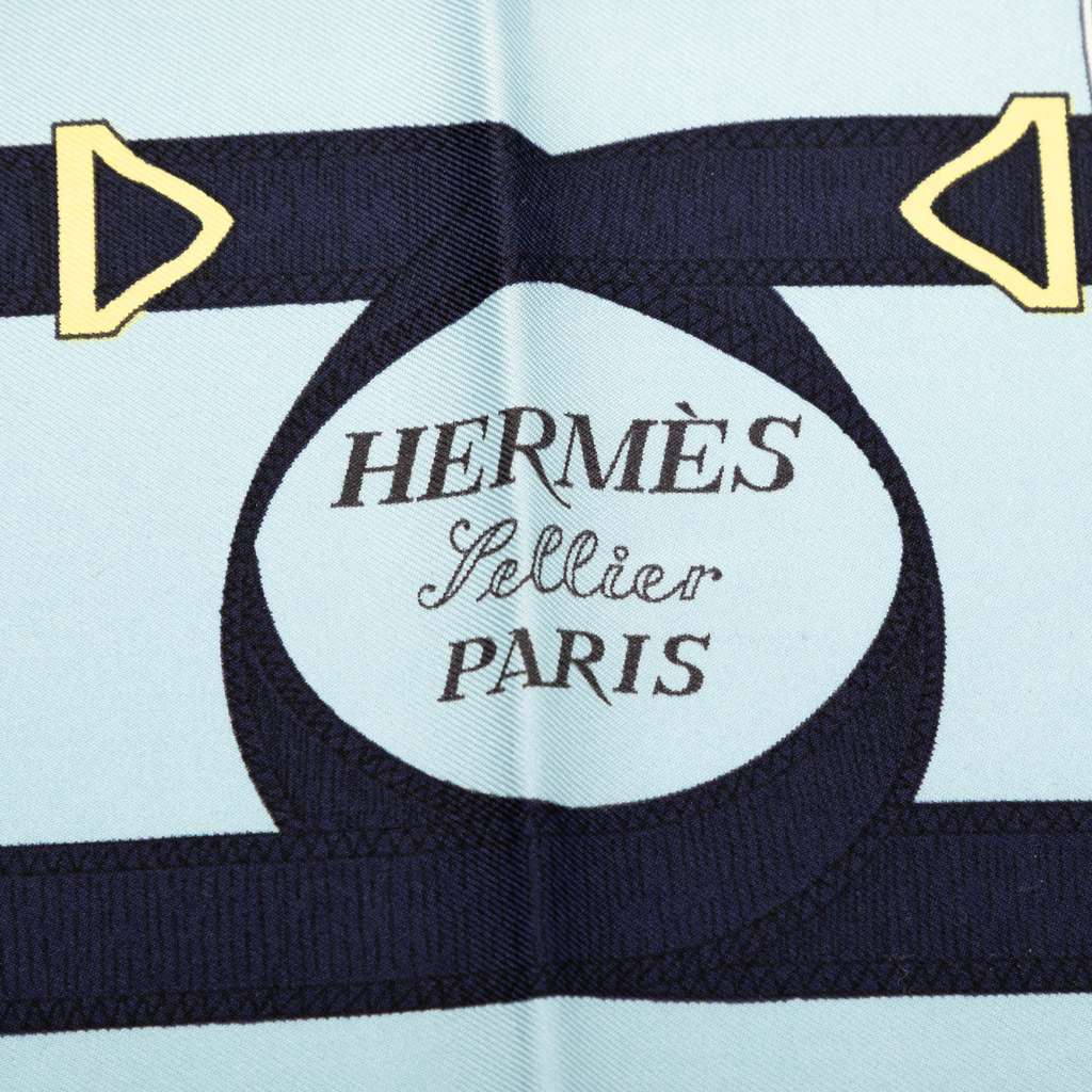 Hermès Eperon D Or Silk Scarf 90 Blue Silk Good condition - Back View