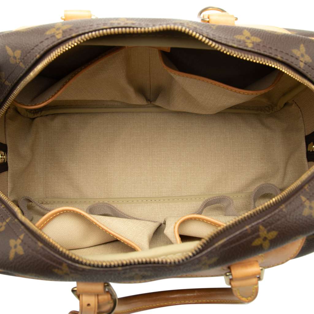 Louis Vuitton Monogram Deauville Brown Good condition - Model View