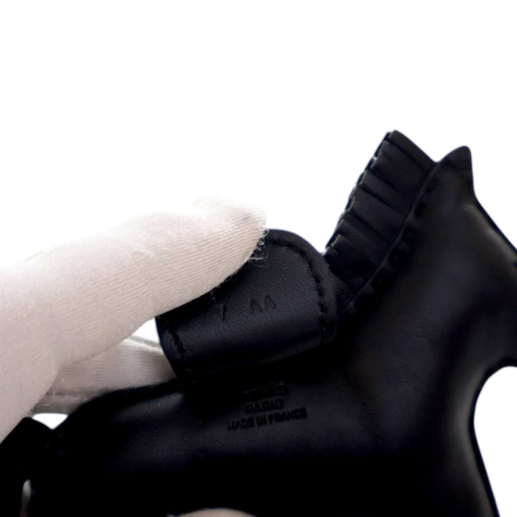 Hermès Milo Lambskin Grigri Rodeo Bag Charm MM Black Leather Good condition - Box View