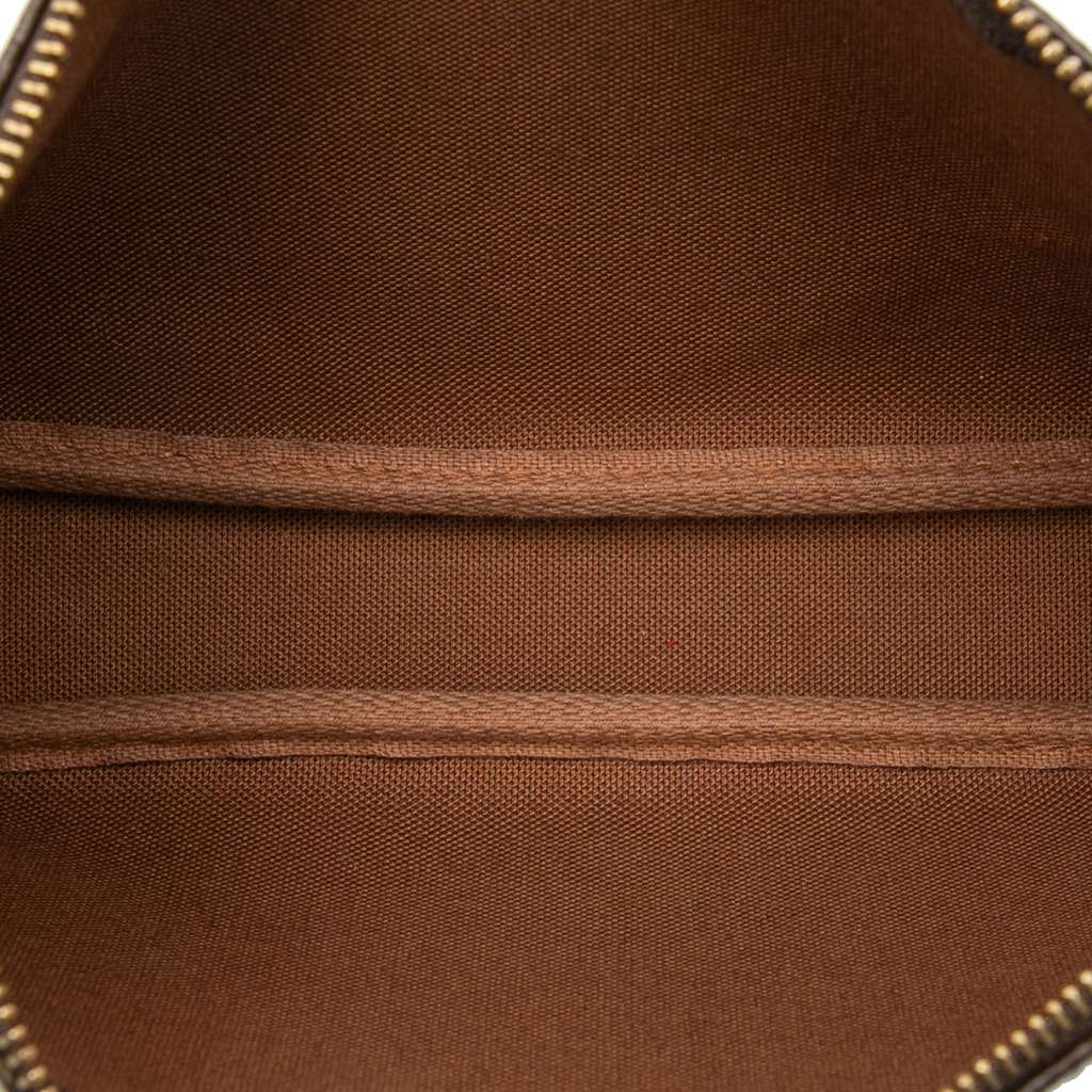 Louis Vuitton Monogram Pochette Accessoires Brown Good condition - Model View