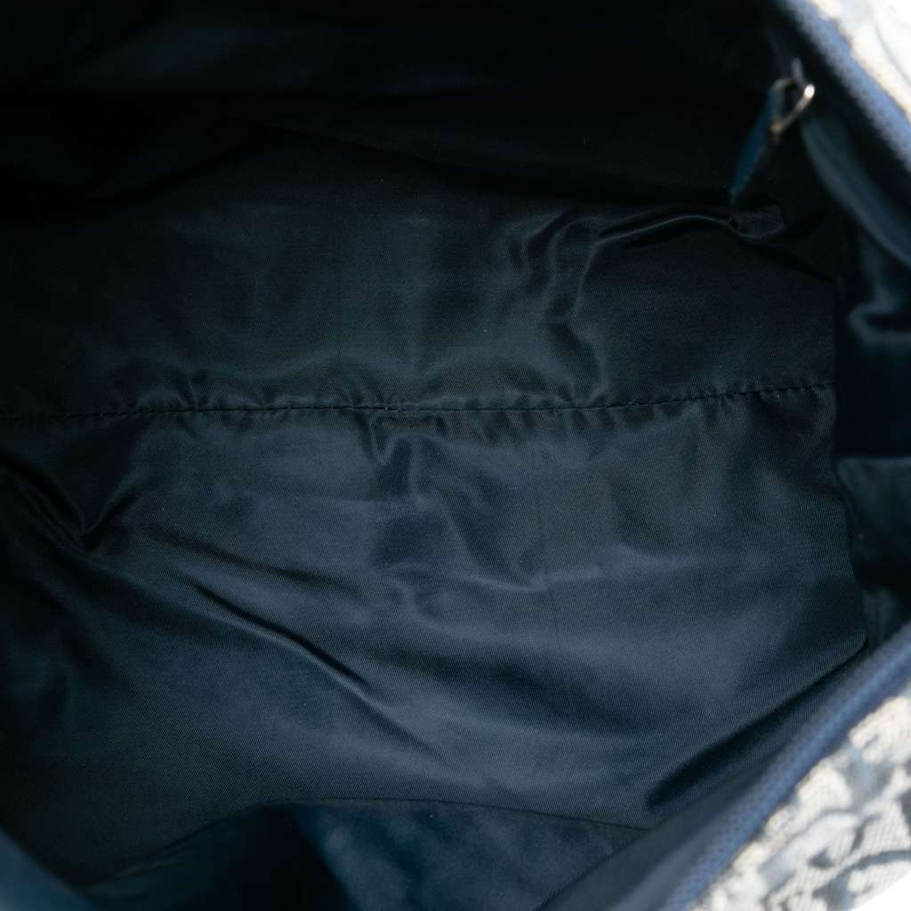 Dior Diorissimo Trotter Canvas Crossbody Blue Canvas Good condition - Model View