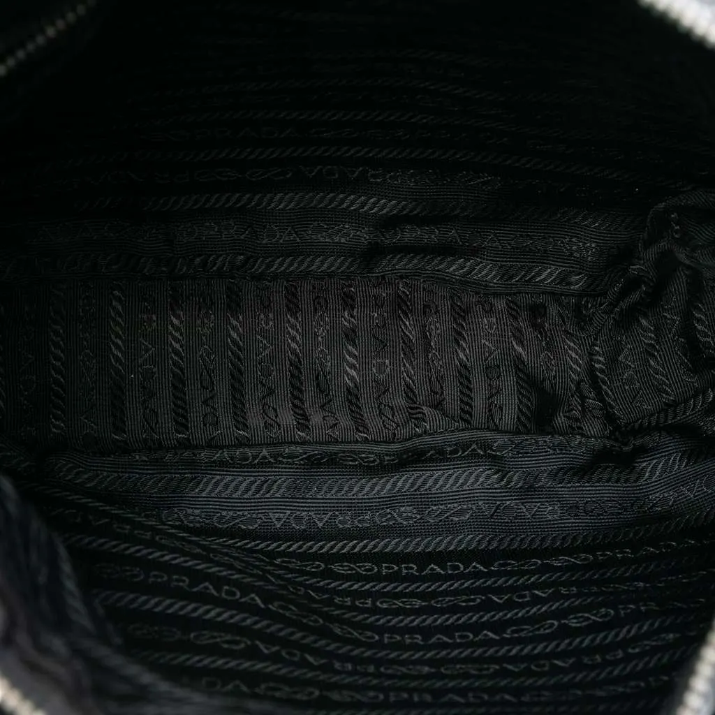 Prada Tessuto Tote Black Very good - Model View
