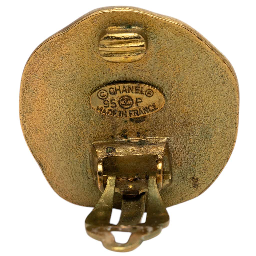 Chanel CC Gold Plated Round Button Clip On Earrings Gold Metal Good condition - Inside View