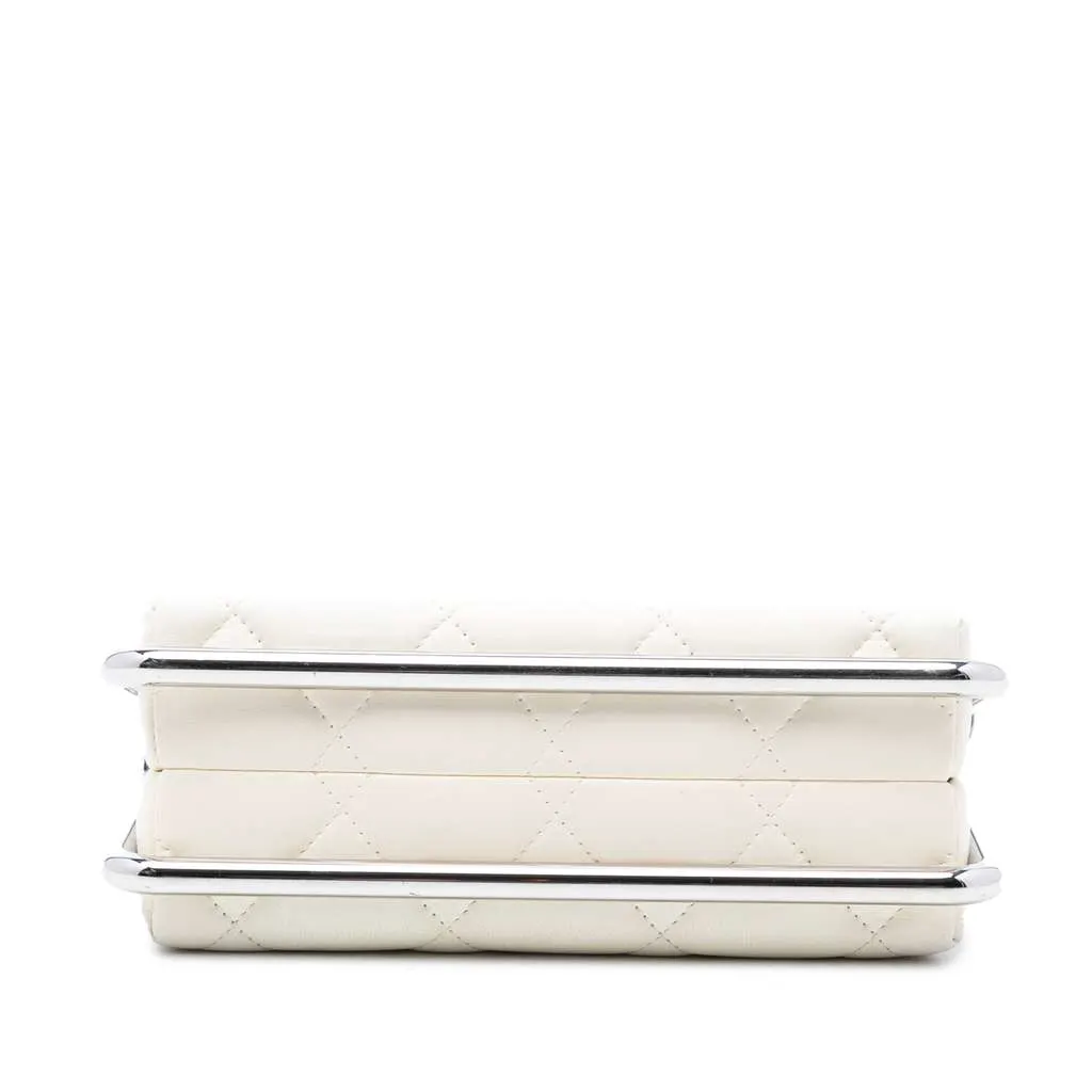 Chanel Quilted Lambskin Metal Bar Convertible Clutch White Leather Very good - Inside View