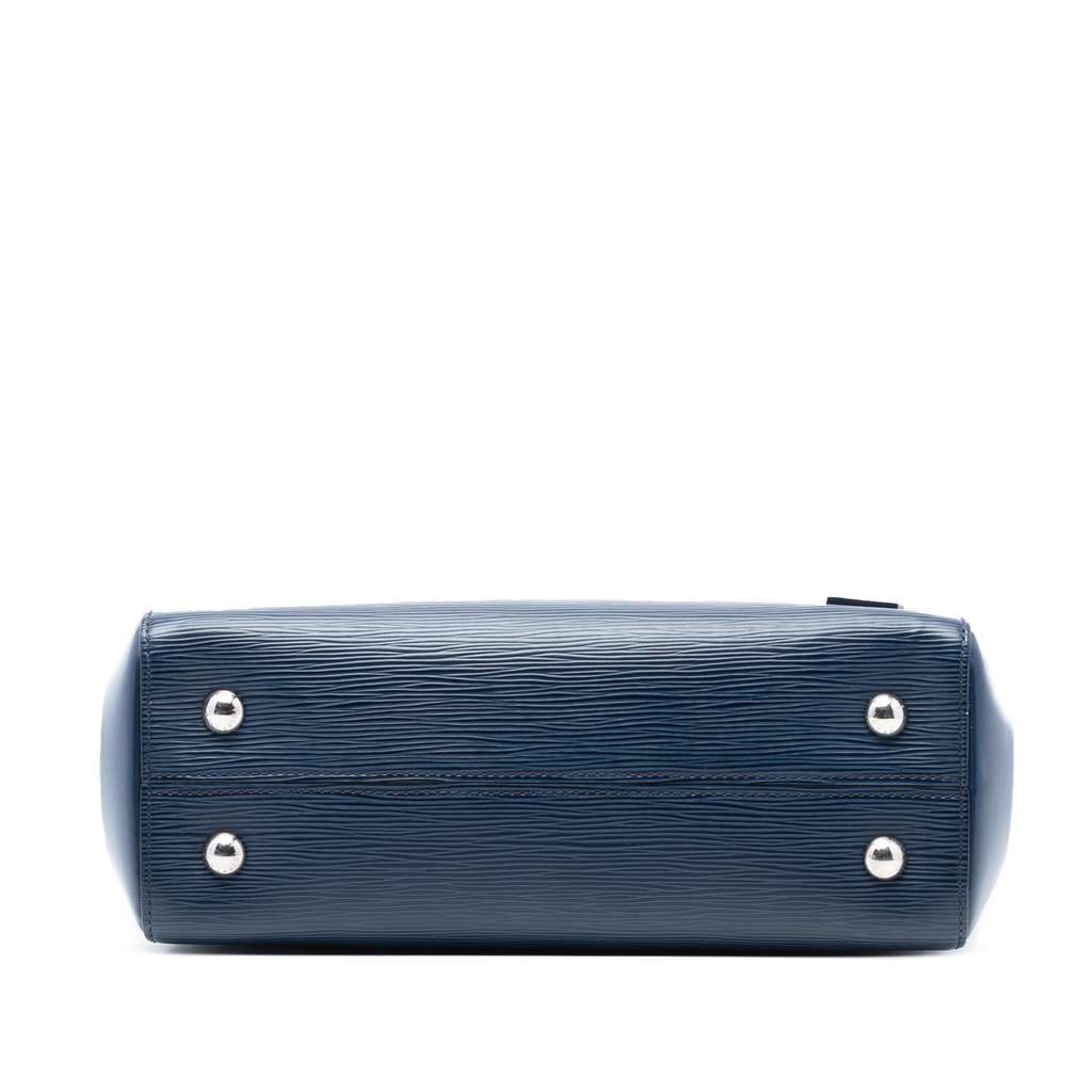 Louis Vuitton Epi Cluny MM Blue Leather Good condition - Inside View