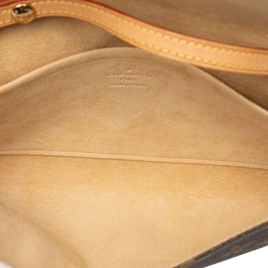 Louis Vuitton Monogram Pochette Twin GM Brown Good condition - Model View