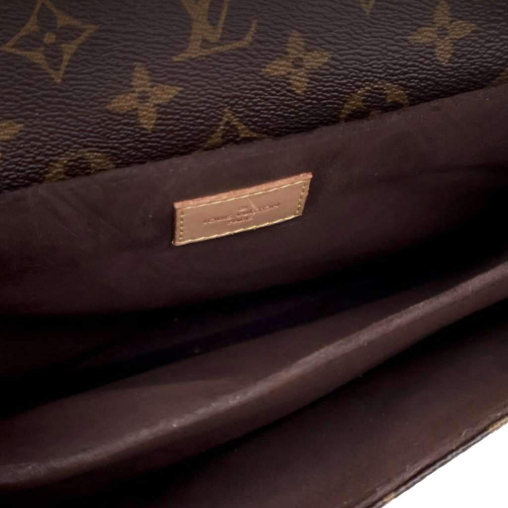 Louis Vuitton Monogram Pochette Metis Brown Good condition - Model View