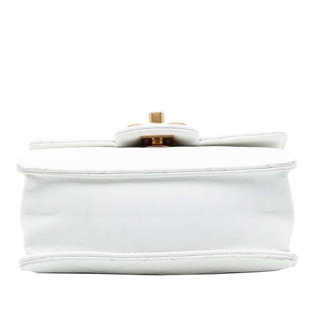 Chanel Small Quilted Lambskin Chic Pearls Flap White Leather Good condition - Inside View