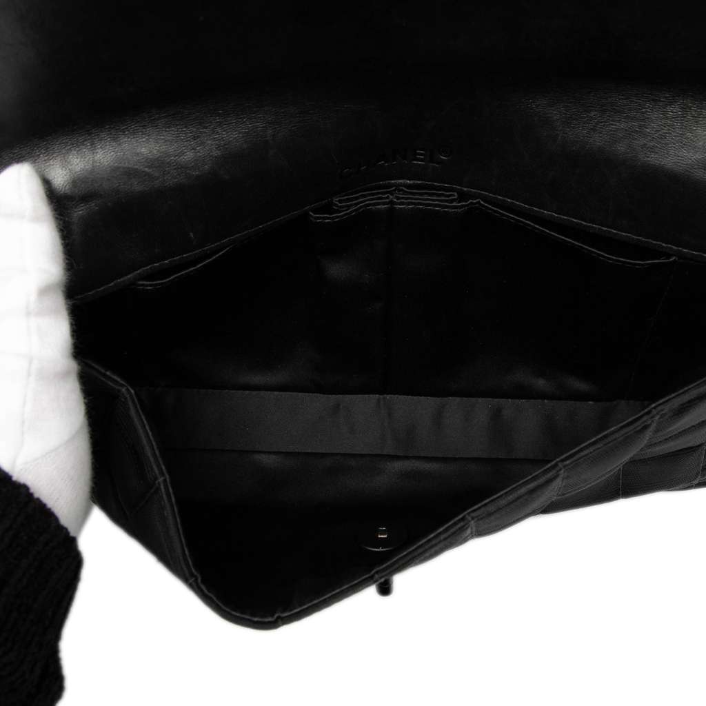 Chanel New Travel Line Nylon East West Flap Black Good condition - Model View