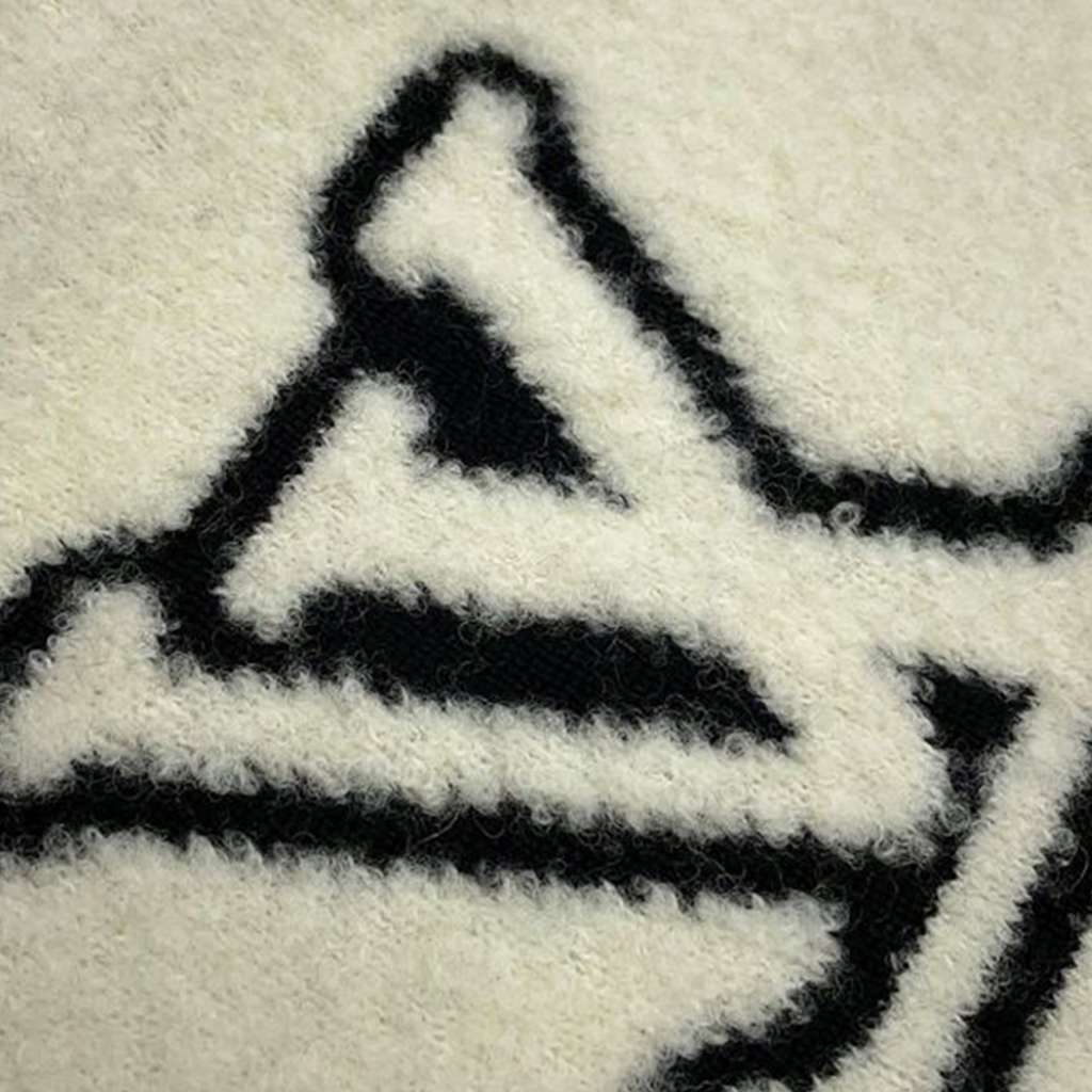 Louis Vuitton Monogram Hip Knitted Reversible Scarf Black Wool Good condition - Box View