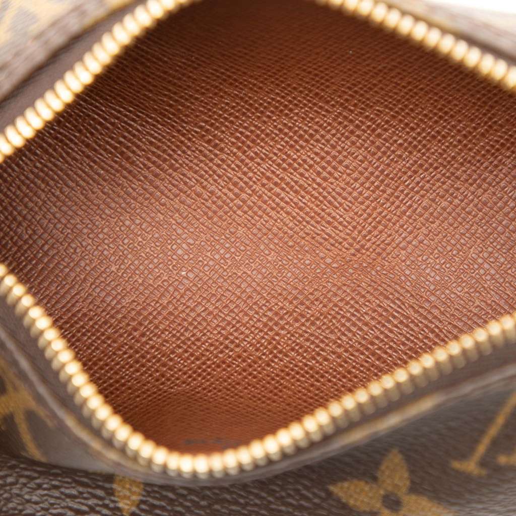 Louis Vuitton Monogram Papillon Pochette Brown Good condition - Model View