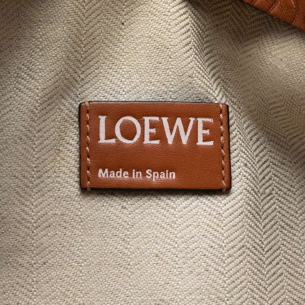 Loewe Embossed Anagram Leather Repeat T Clutch Brown Leather Good condition - Box View