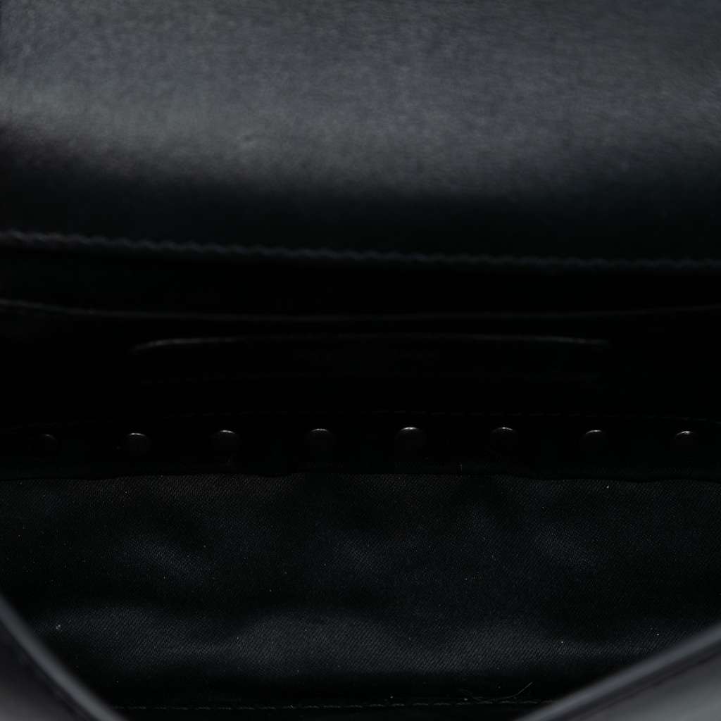 Valentino Leather Rockstud Crossbody Black Leather Good condition - Model View