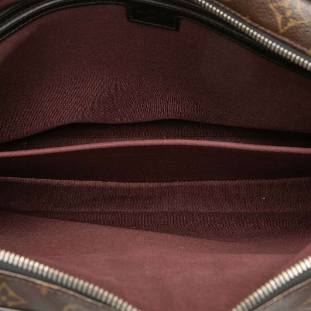 Louis Vuitton Monogram Macassar Soft Briefcase Brown Fair condition - Model View