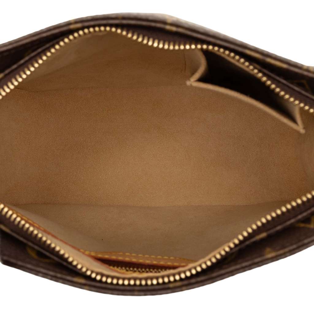 Louis Vuitton Monogram Looping MM Brown Good condition - Model View