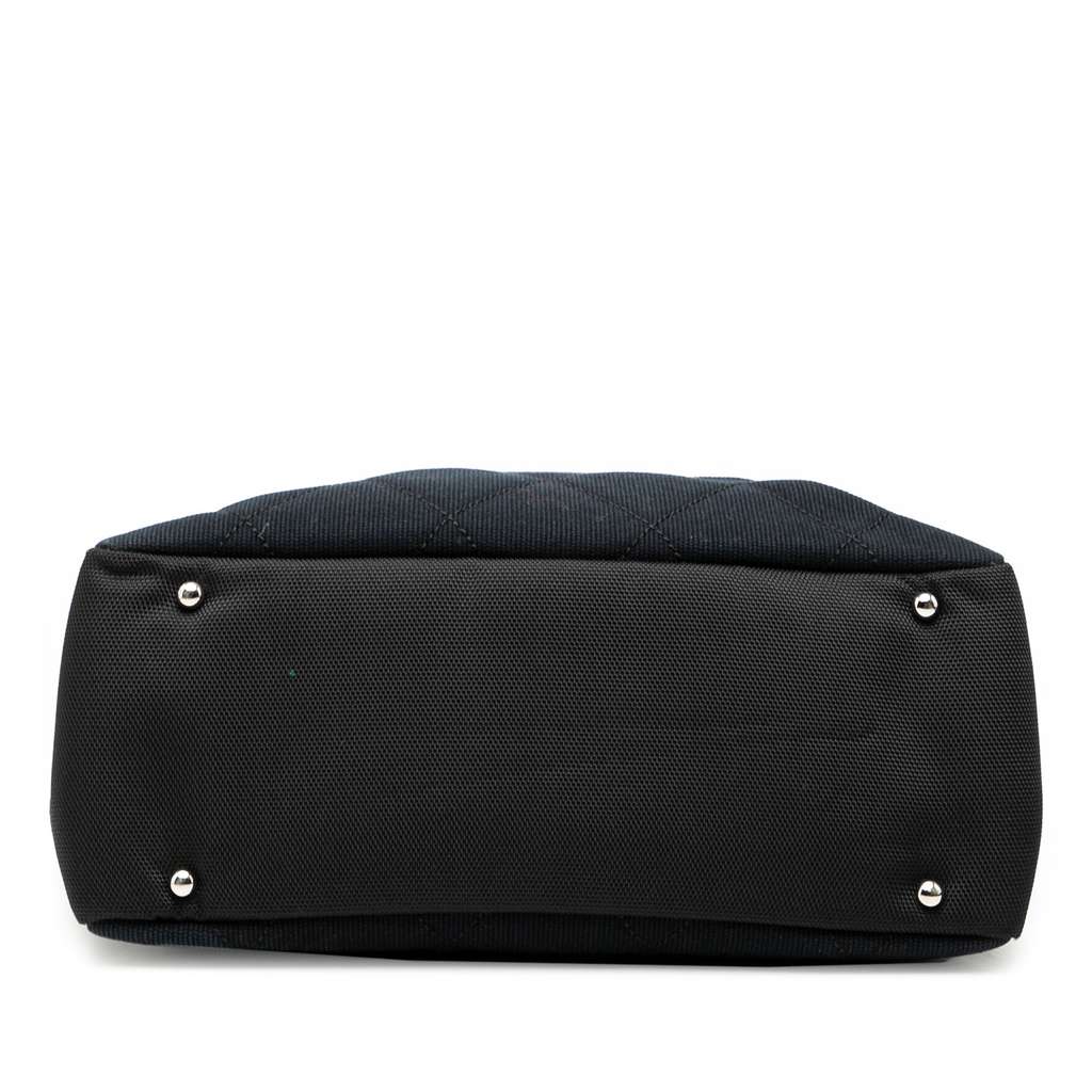 Chanel Medium Quilted Canvas Paris Biarritz Tote Blue Canvas Good condition - Inside View