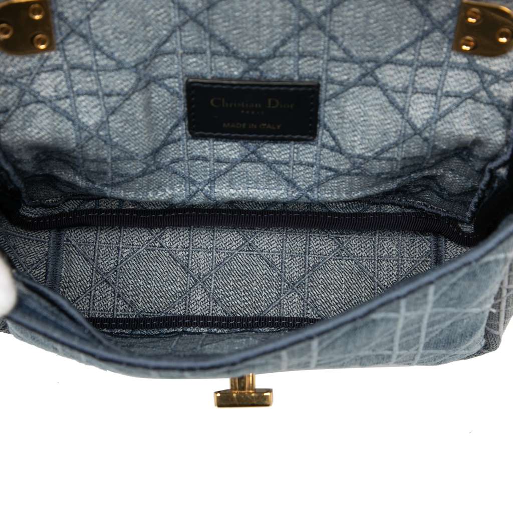 Dior Small Embroidered Denim Cannage Caro Bag Blue Denim Good condition - Model View