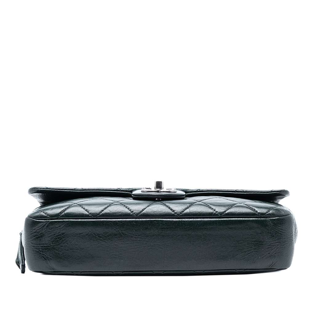 Chanel Medium Glazed Calfskin Duo Color Flap Green Leather Good condition - Inside View