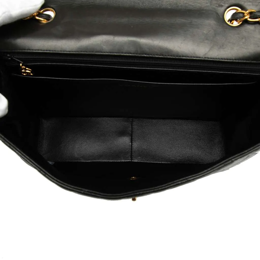 Chanel Jumbo Classic Lambskin Single Flap Black Leather Very good - Model View