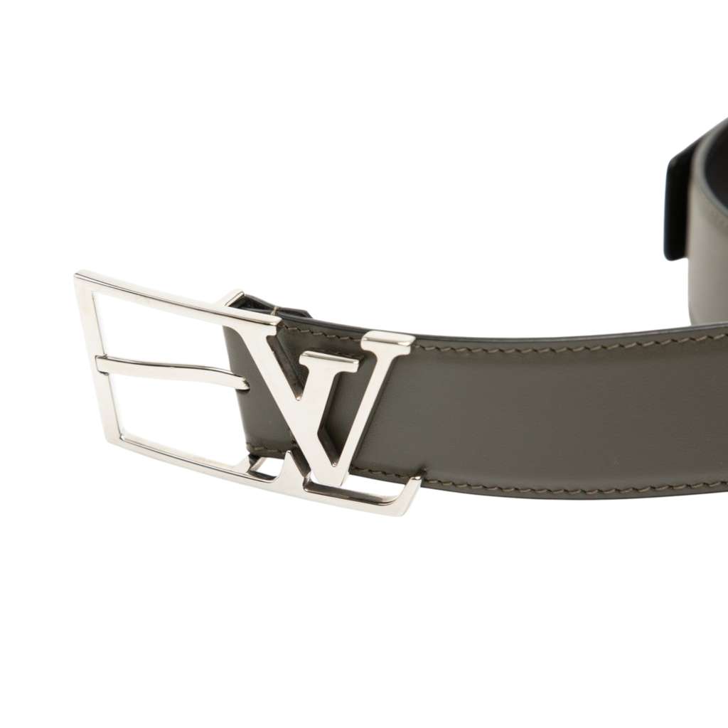 Louis Vuitton Leather LV Initiales Skyline Belt Brown Leather Good condition - Model View