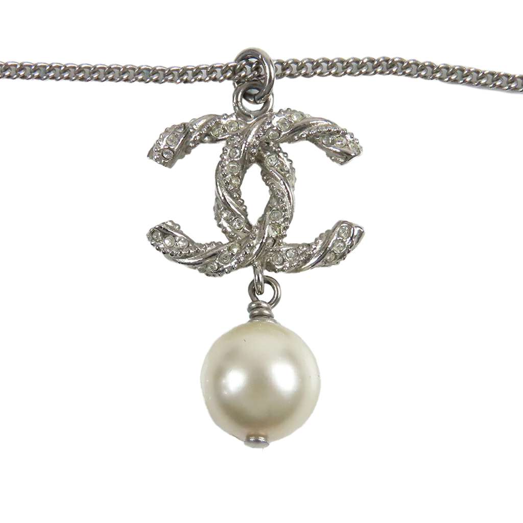 Chanel Silver Plated Twisted CC Rhinestone Faux Pearl Pendant Necklace Silver Metal Good condition - Inside View