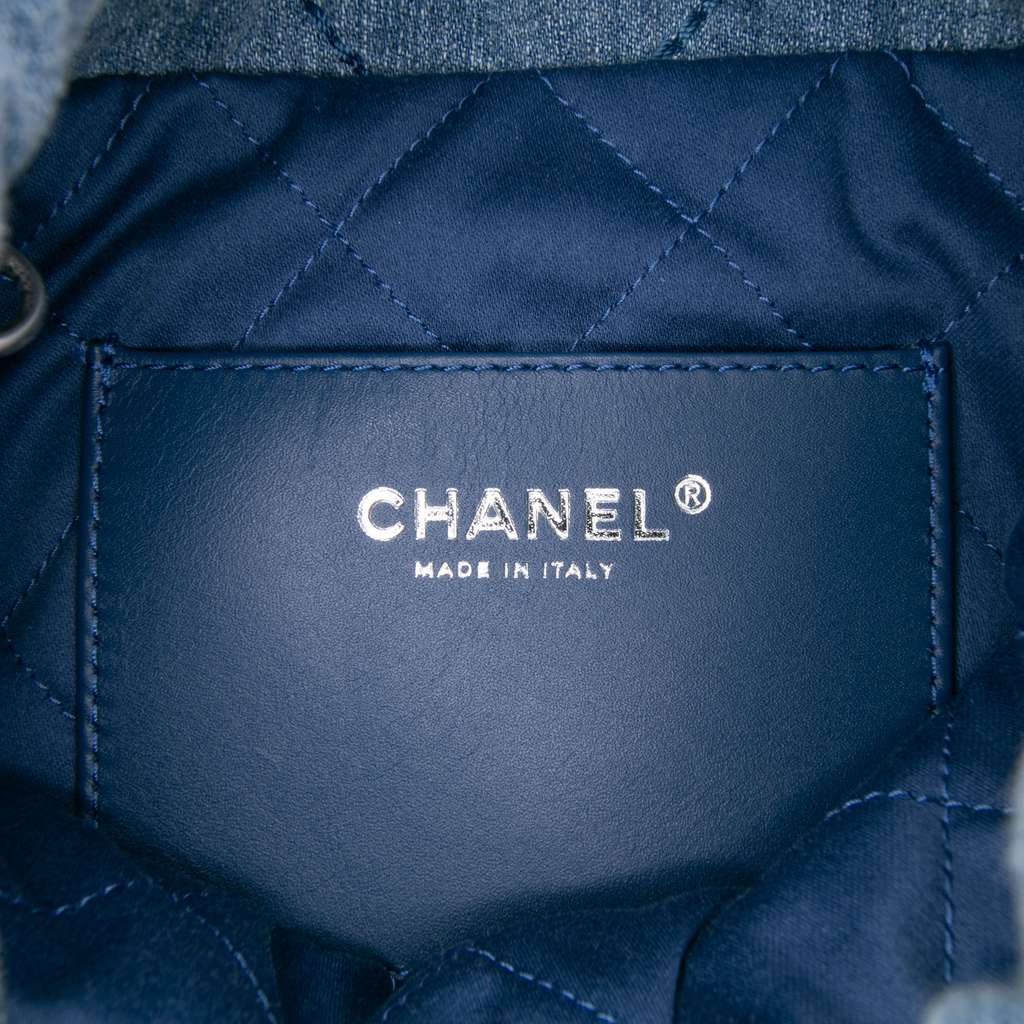 Chanel Mini Denim Studded 22 Handbag Blue Denim Good condition - Box View