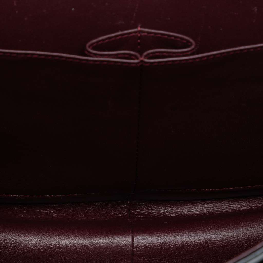 Chanel Jumbo Classic Lambskin Double Flap Black Leather Good condition - Model View