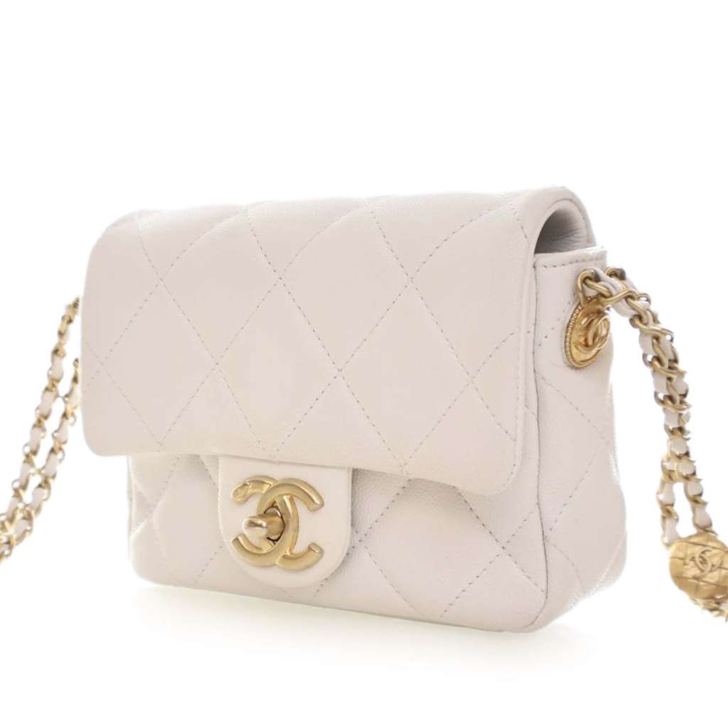 Chanel Mini Quilted Caviar CC Coin Flap White Leather Good condition - Back View