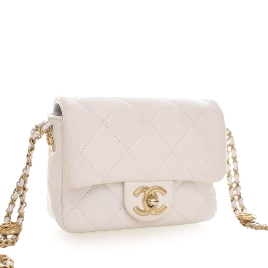Chanel Mini Quilted Caviar CC Coin Flap White Leather Good condition - Inside View