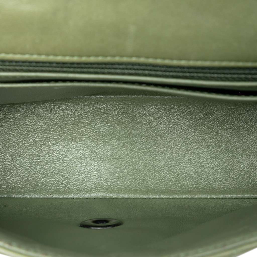 Chanel Mini Rectangular Classic Lambskin Single Flap Green Leather Good condition - Model View