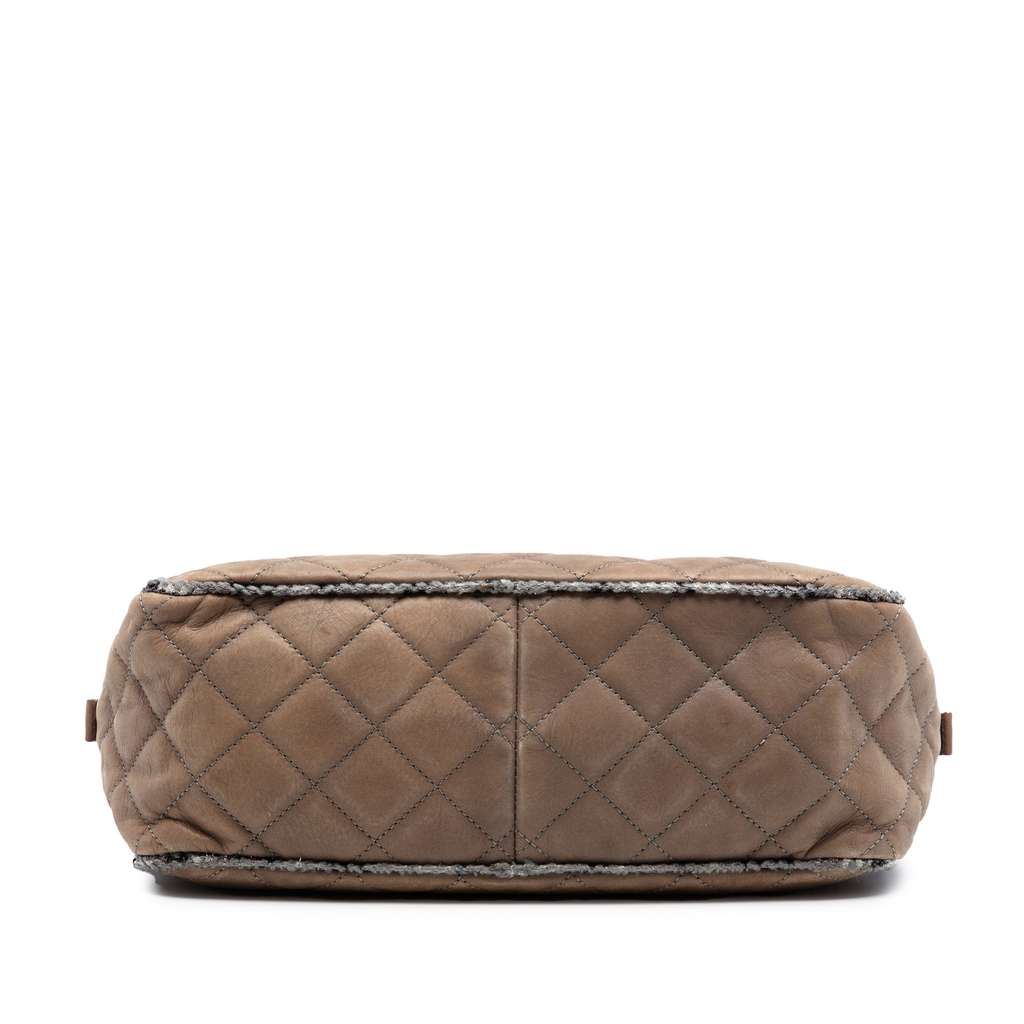 Chanel CC Quilted Iridescent Calfskin Tweed Bowler Bag Brown Leather Good condition - Inside View