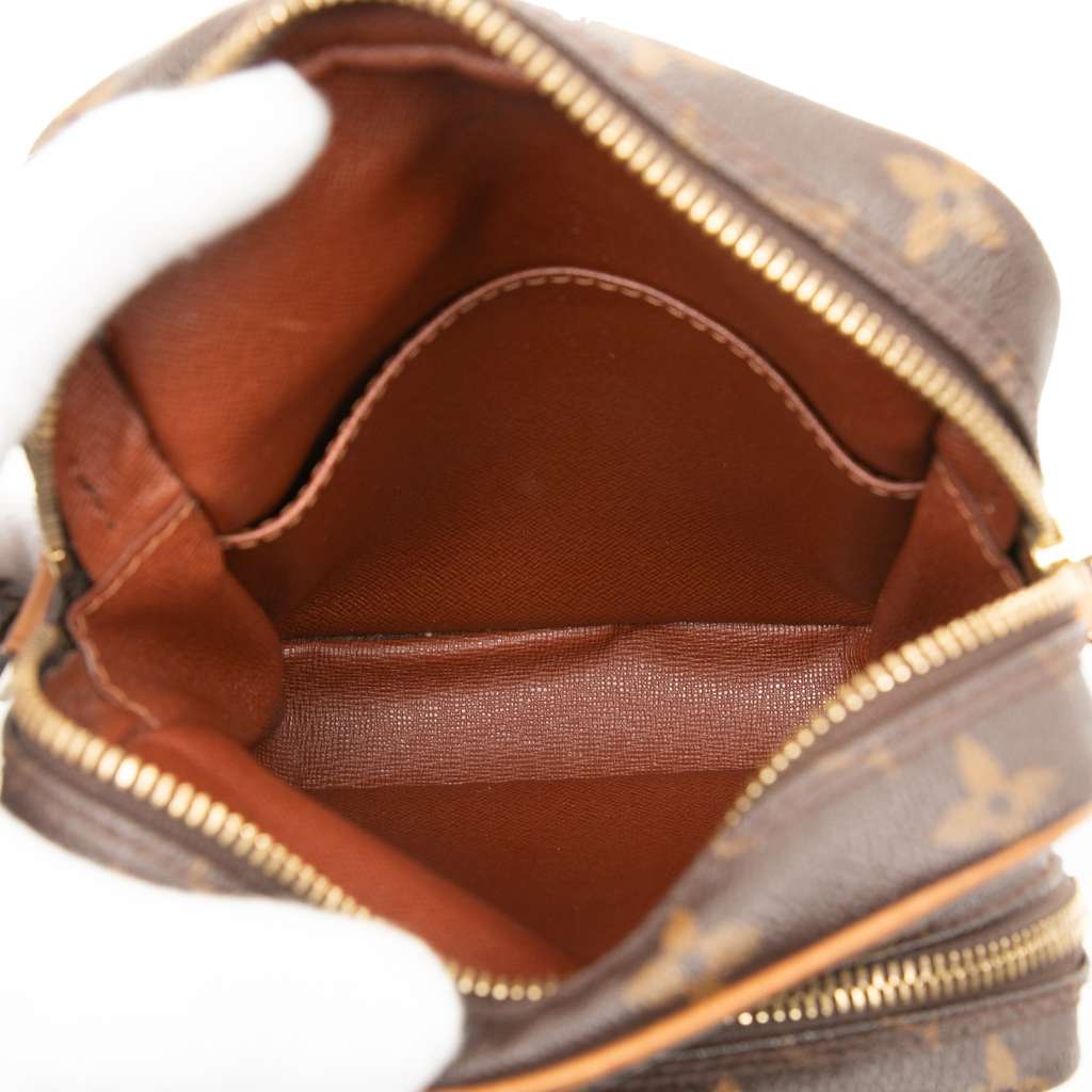 Louis Vuitton Monogram Amazone Brown Good condition - Model View