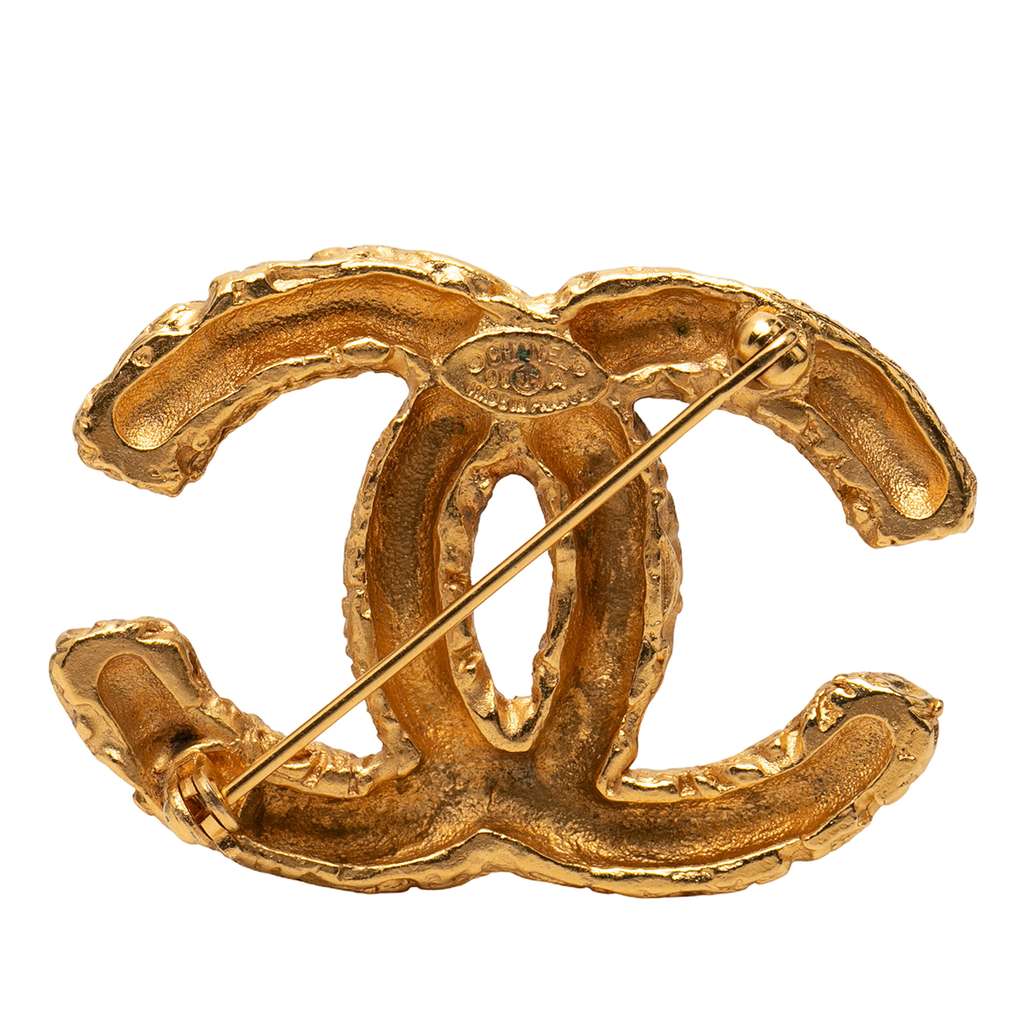 Chanel CC Gold Plated Embossed Brooch Gold Metal Good condition - Back View