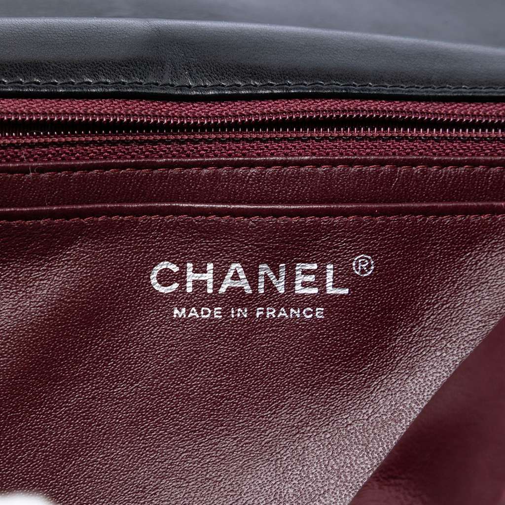 Chanel Jumbo Classic Lambskin Single Flap Black Leather Good condition - Box View