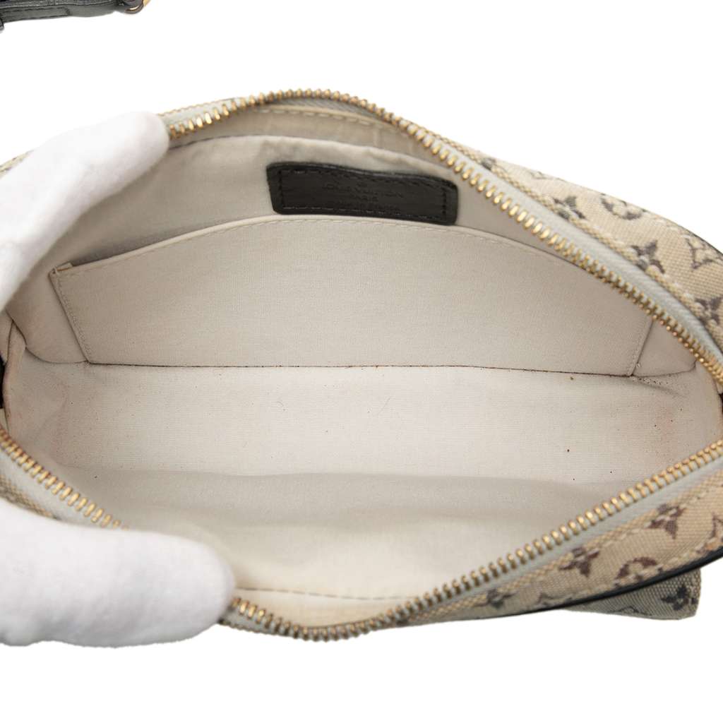 Louis Vuitton Monogram Mini Lin Juliette MM Grey Canvas Good condition - Model View