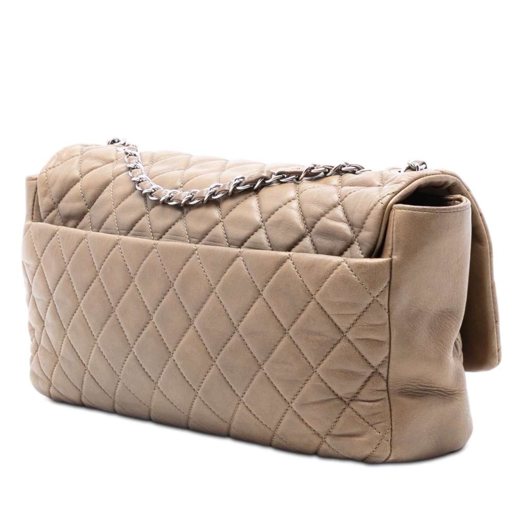 Chanel Jumbo Quilted Lambskin Coco Rain Flap Brown Leather Good condition - Back View