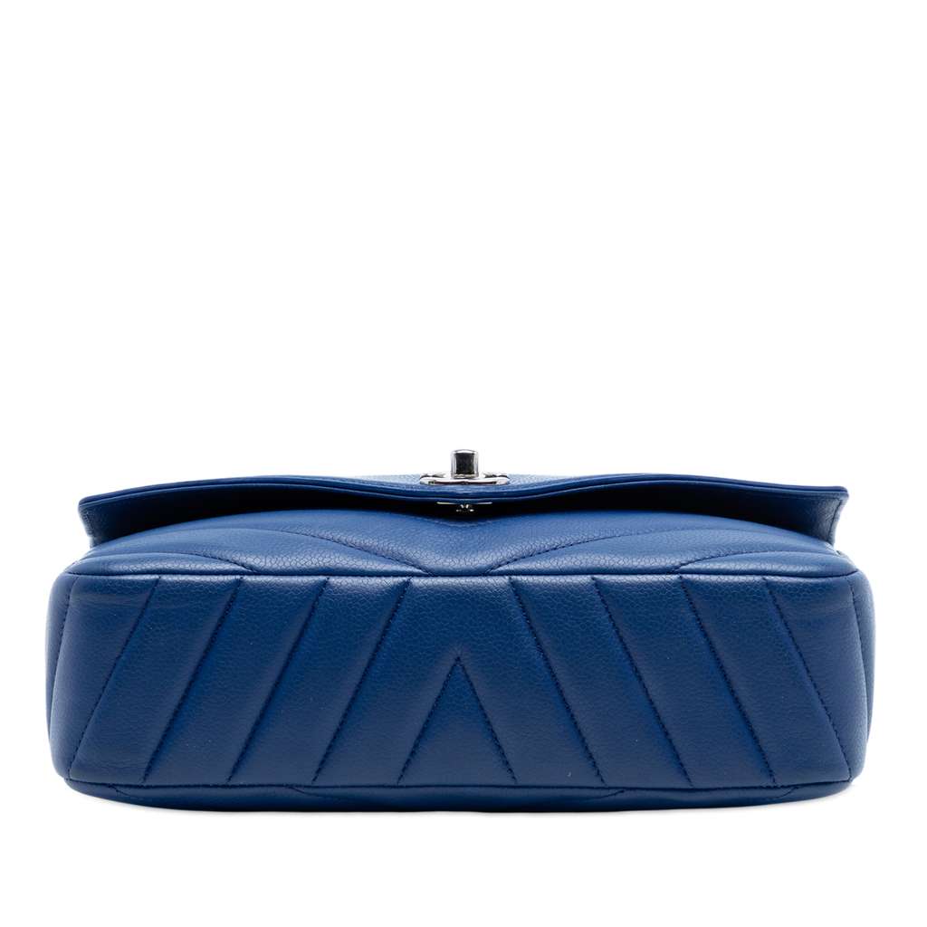 Chanel Medium Chevron Caviar Data Center Envelope Flap Blue Leather Good condition - Inside View