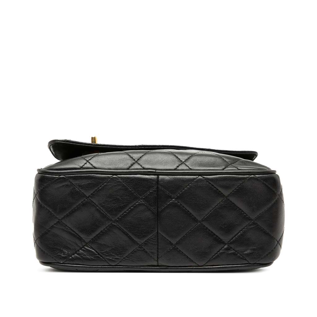 Chanel Mini CC Quilted Lambskin Tassel Camera Bag Black Leather Good condition - Inside View
