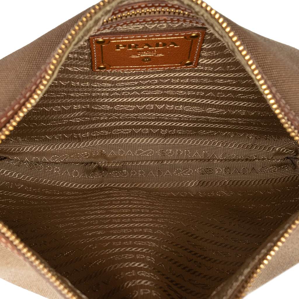 Prada Canvas Canapa Logo Crossbody Brown Canvas Good condition - Model View