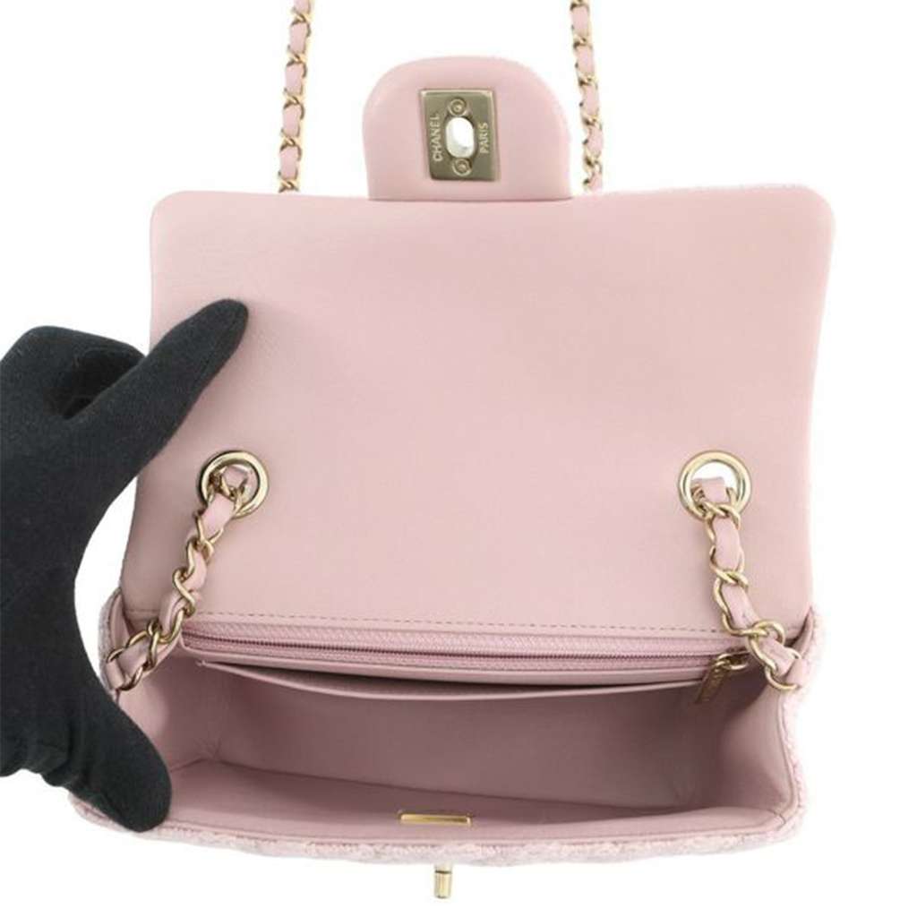 Chanel Mini Classic Rectangular Tweed Single Flap Pink Tweed Good condition - Model View